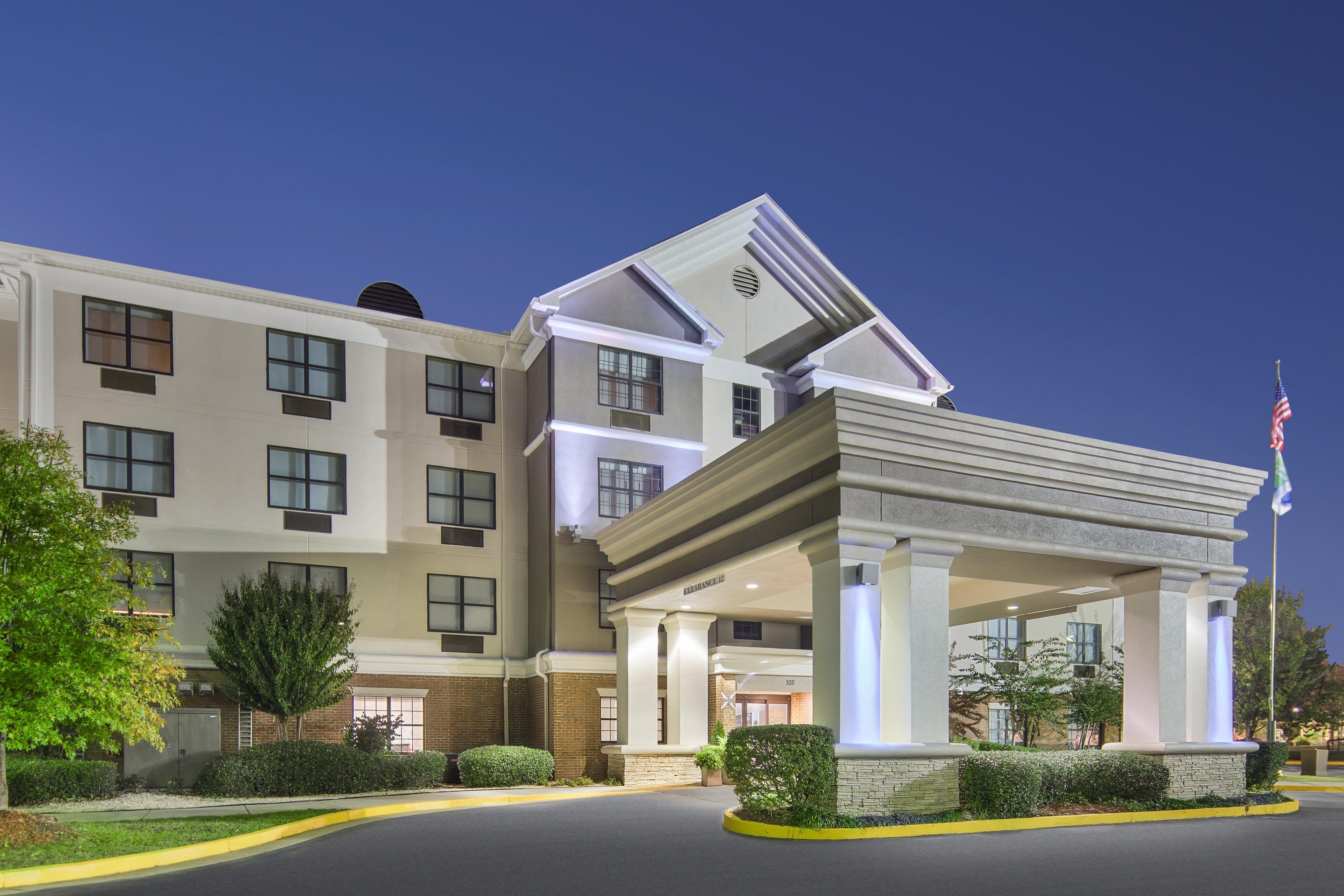 Holiday Inn Express Hotel & Suites Byron By Ihg Екстер'єр фото