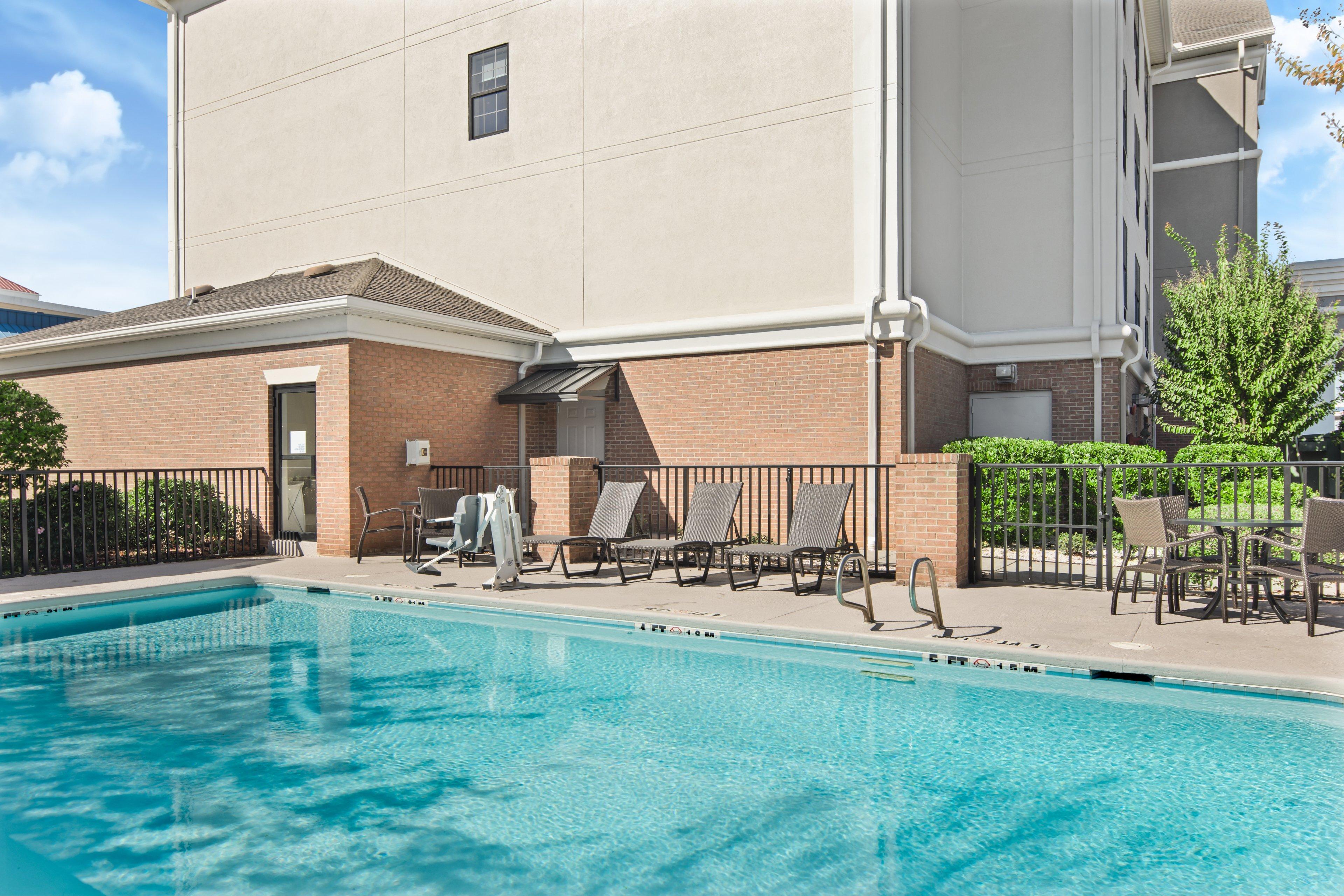 Holiday Inn Express Hotel & Suites Byron By Ihg Екстер'єр фото