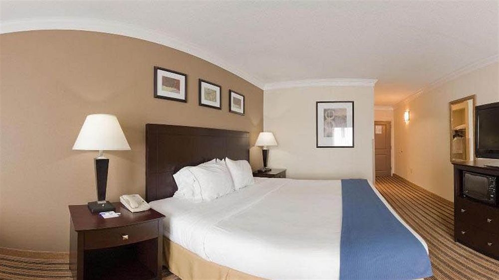 Holiday Inn Express Hotel & Suites Byron By Ihg Екстер'єр фото