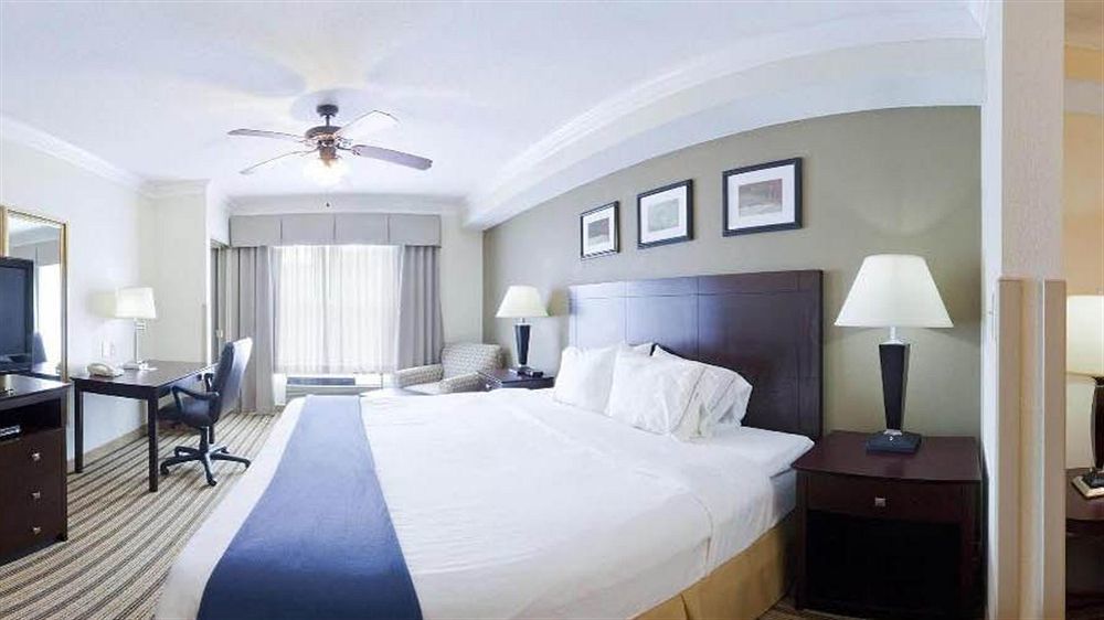 Holiday Inn Express Hotel & Suites Byron By Ihg Екстер'єр фото