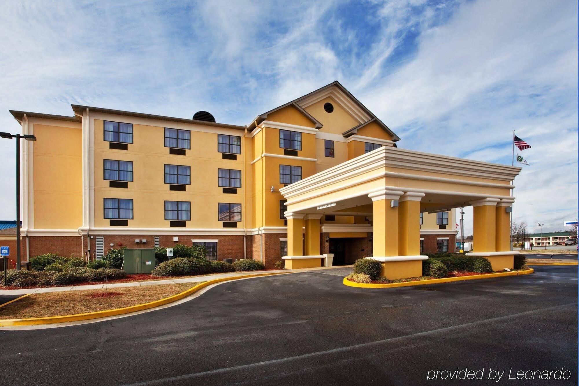 Holiday Inn Express Hotel & Suites Byron By Ihg Екстер'єр фото